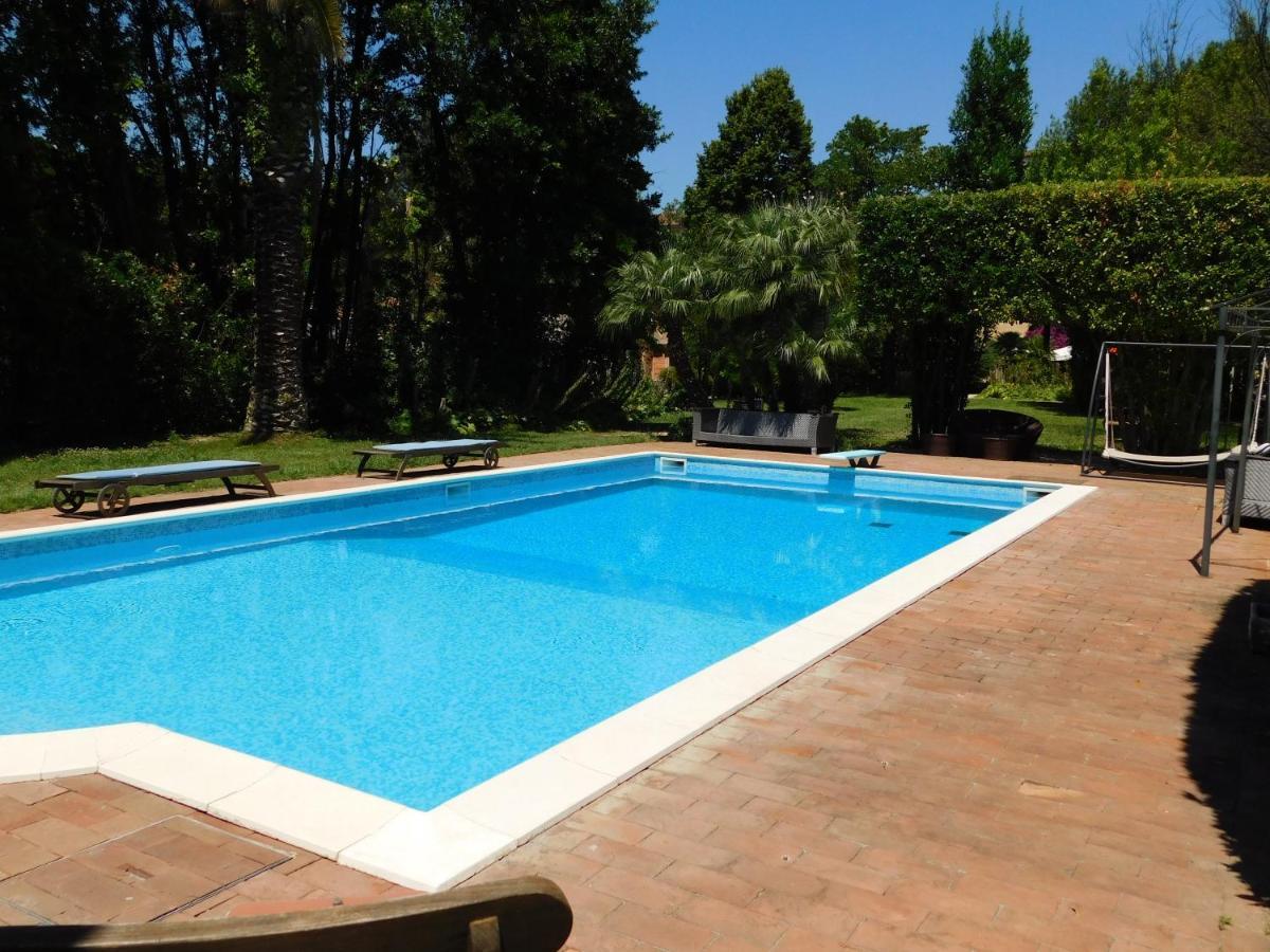 Appartamento Con Piscina Immersa Nel Verde Кашіна Екстер'єр фото